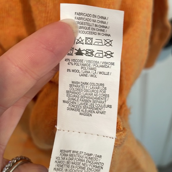 Atmosphere v-neck split him drop shoulder orange sweater wool blend - Picture 2 of 4